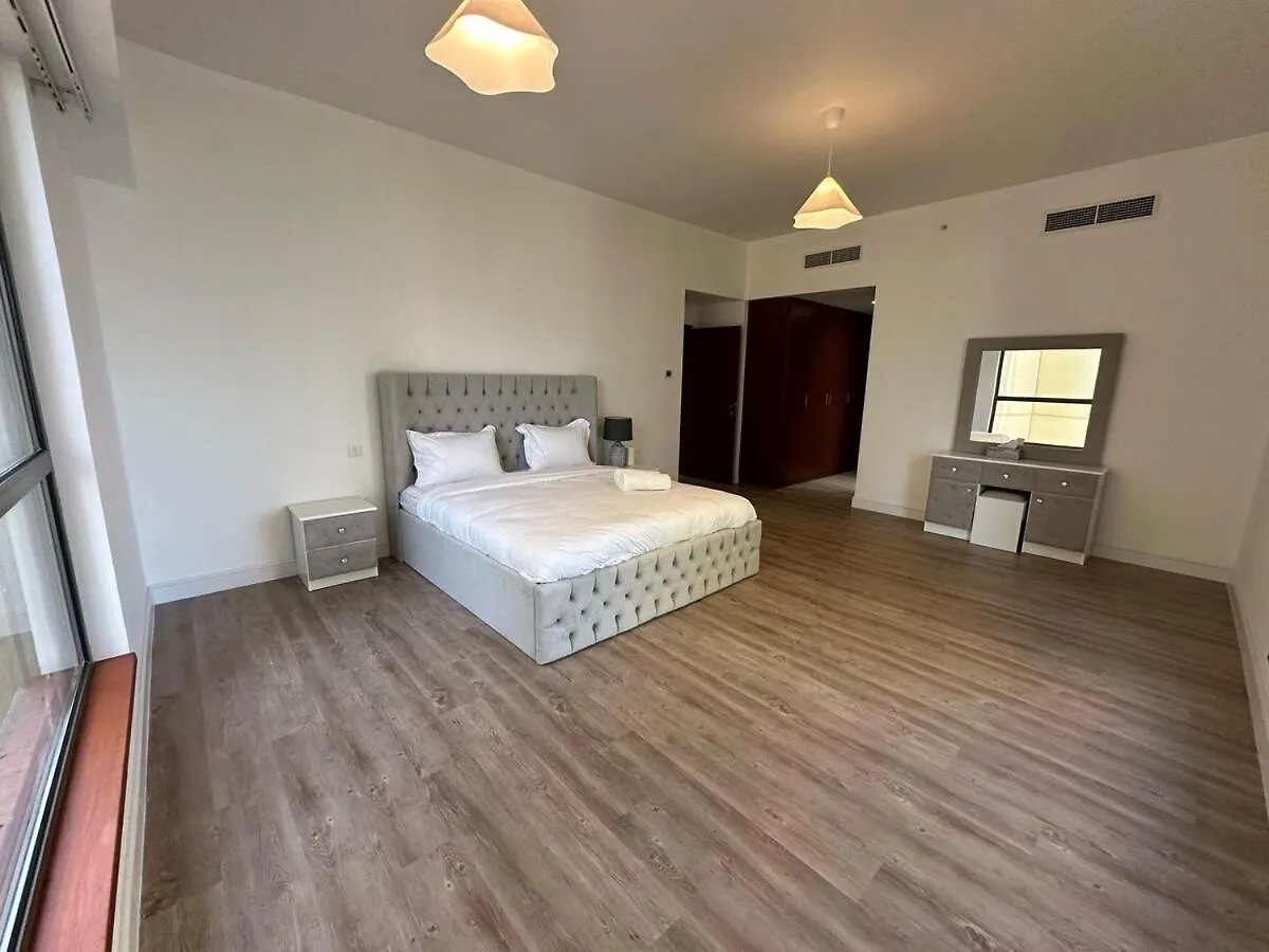 Partial Sea And Marina View 3Br Apartment, Dubai