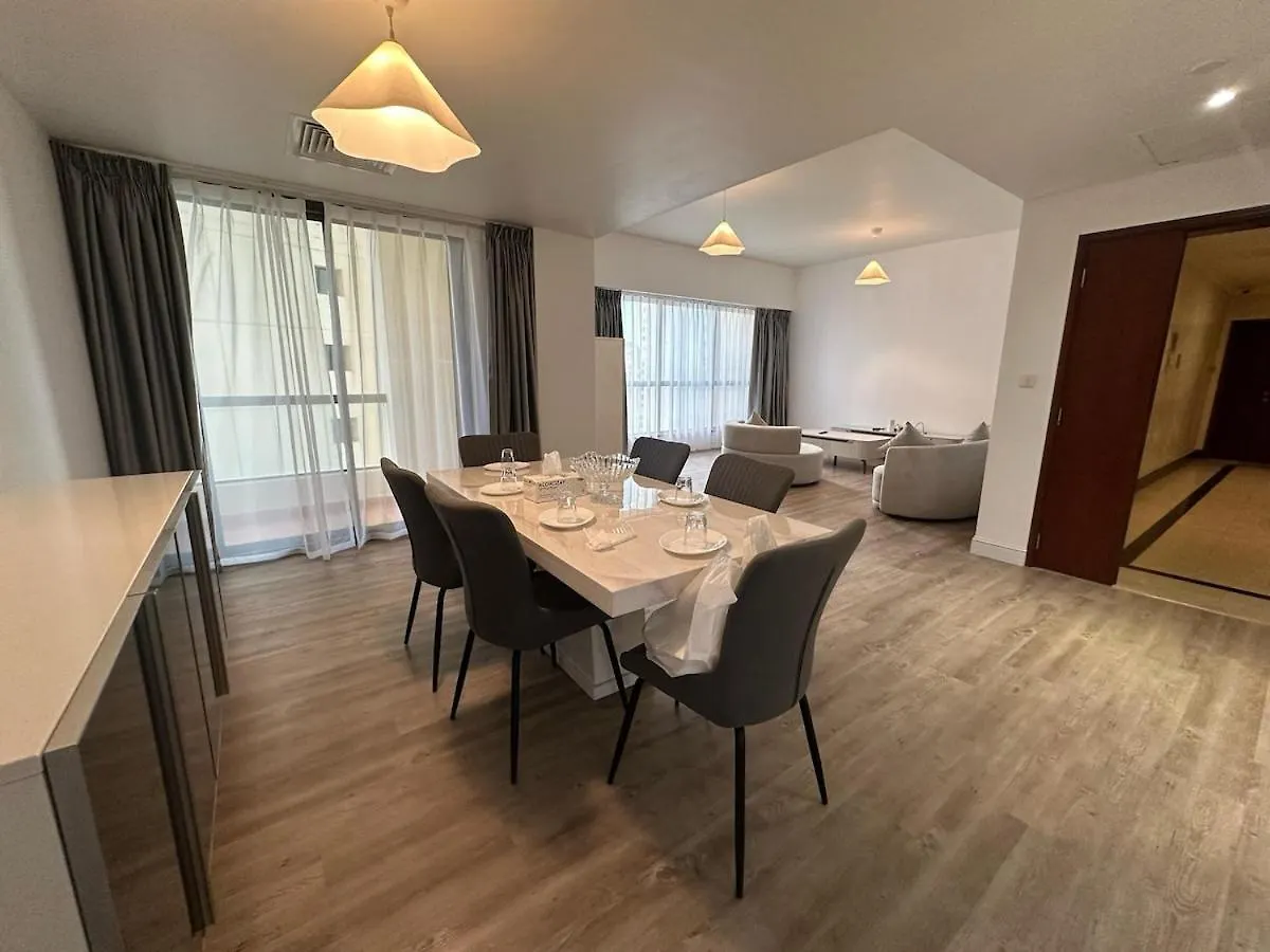 Apartment Partial Sea And Marina View 3Br Apartment, Dubai